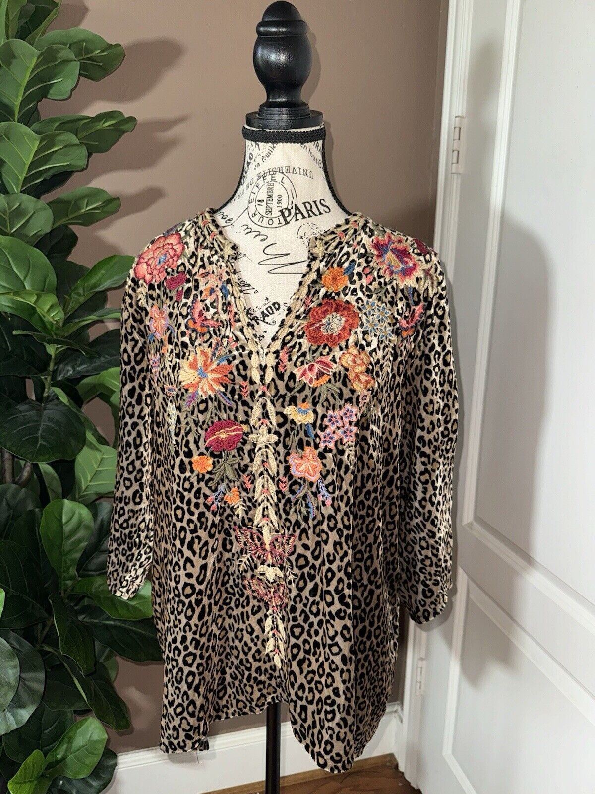 Johnny Was XL 1X Velvet Animal Leopard Print Floral Peasant Top Tunic