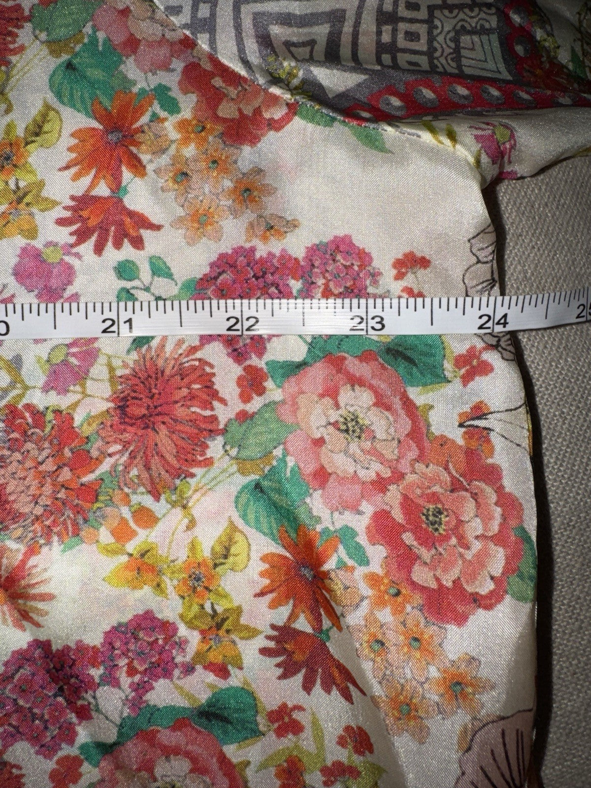 Johnny Was L Large 100% Silk Blouse Tunic Top Shirt Lace Hem Button Up Johnny Was