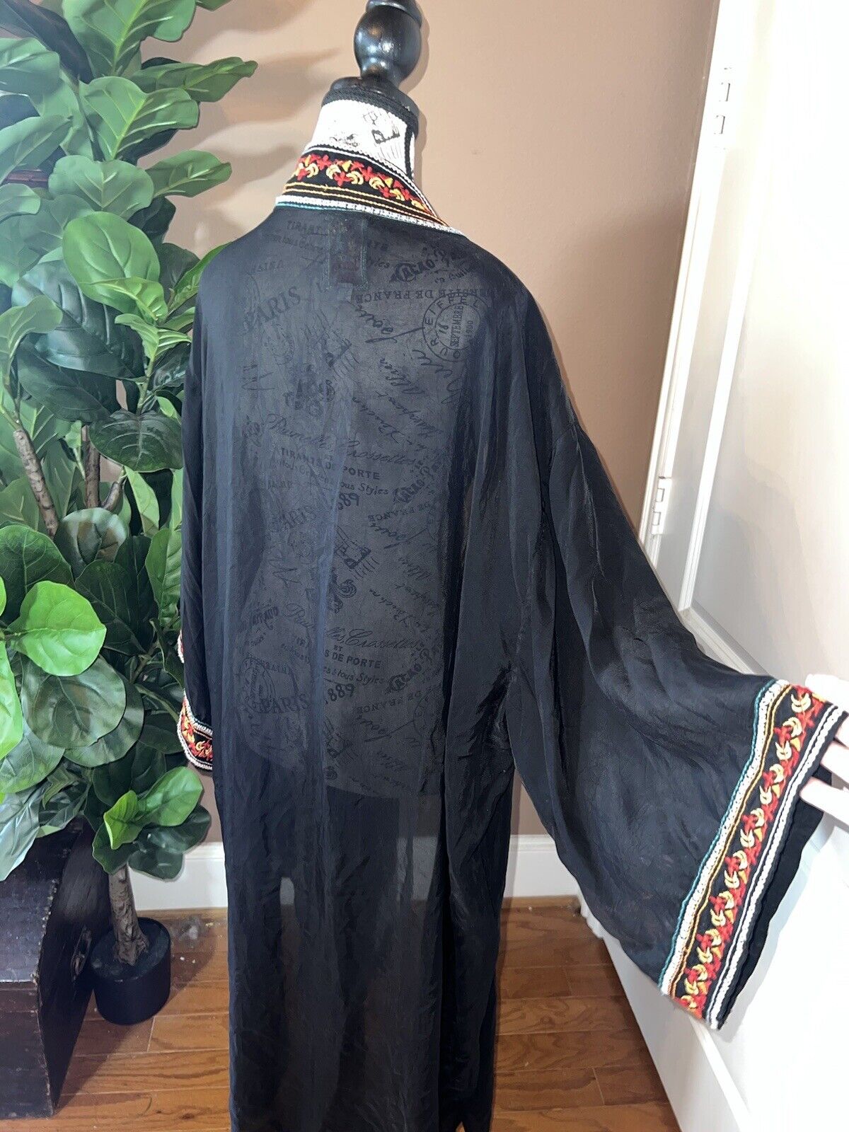 Johnny Was Silky Long Kimono Duster Black Pockets Embroidered Sz XXL 2XL 2X Wrap