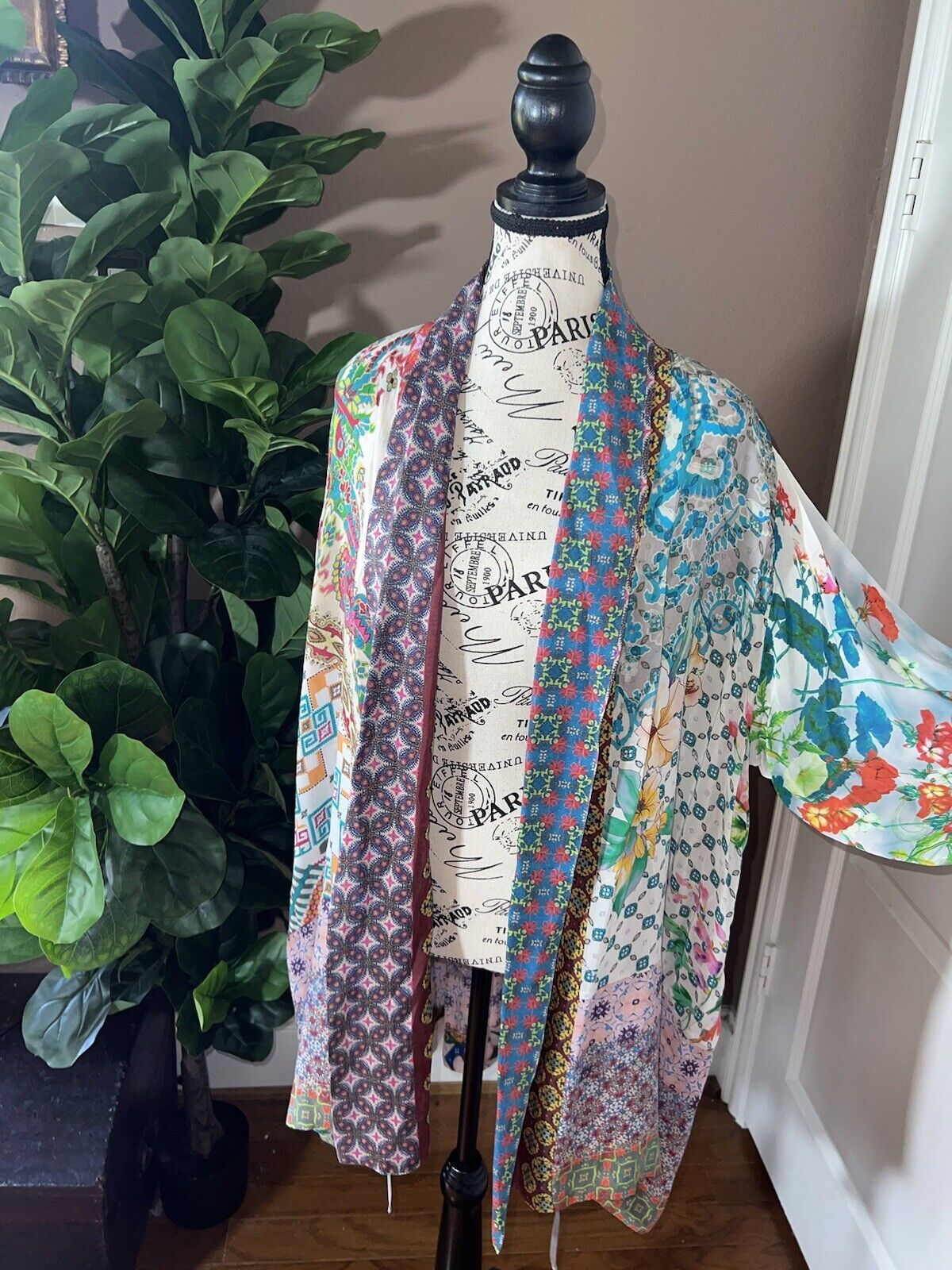 Johnny Was Silky Floral Kimono Wrap Cardigan XL 1X 1XL Embroidered