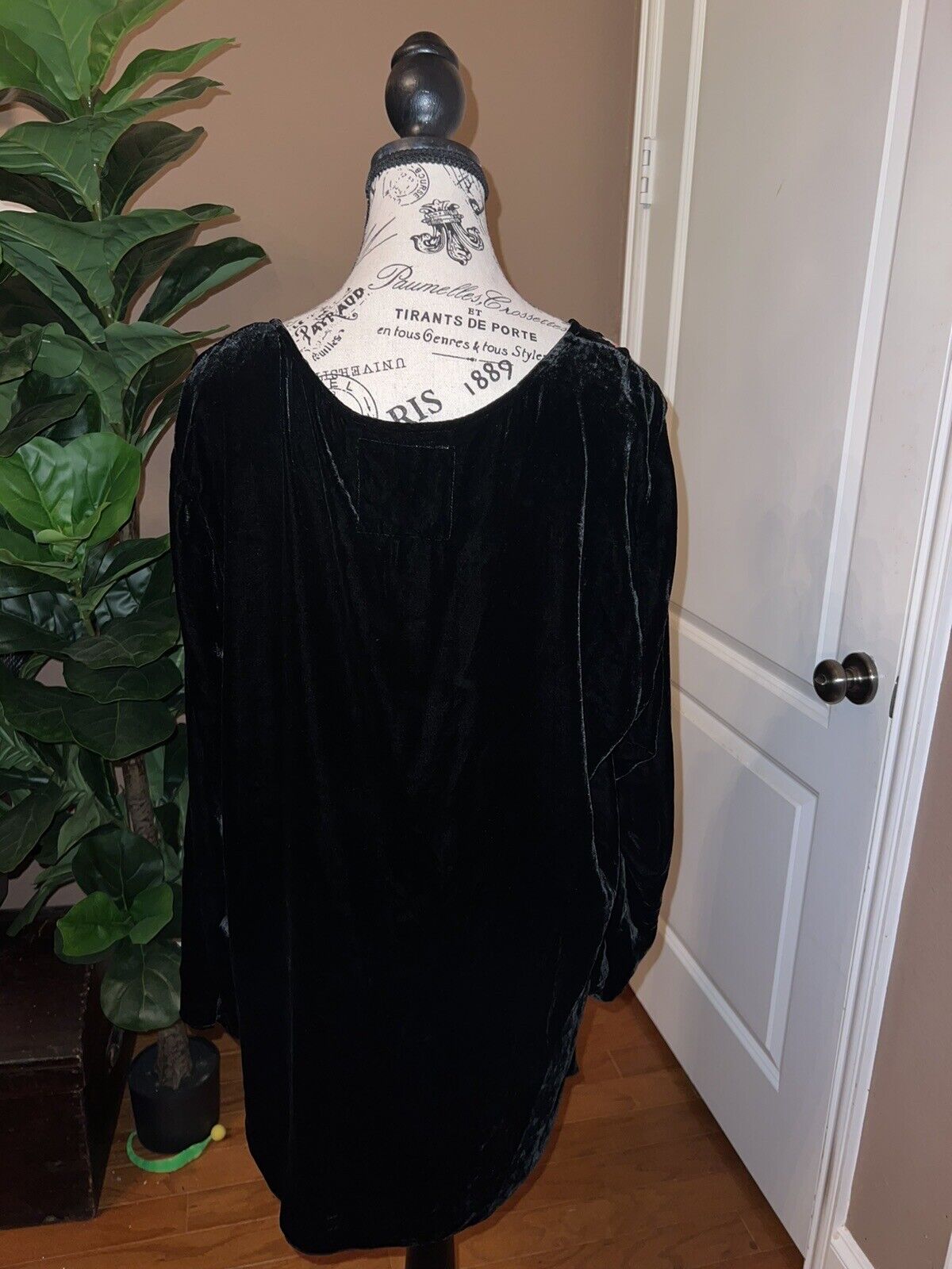 Johnny Was Black Velvet Tunic Top Mini Dress Embroidered Sz XXL 2X 2XL Excellent