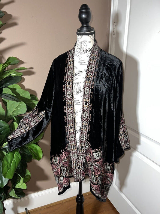 Johnny Was Black Velvet Sz XL ( 1XL  1XL ) Kimono Wrap Heavy Embroidery