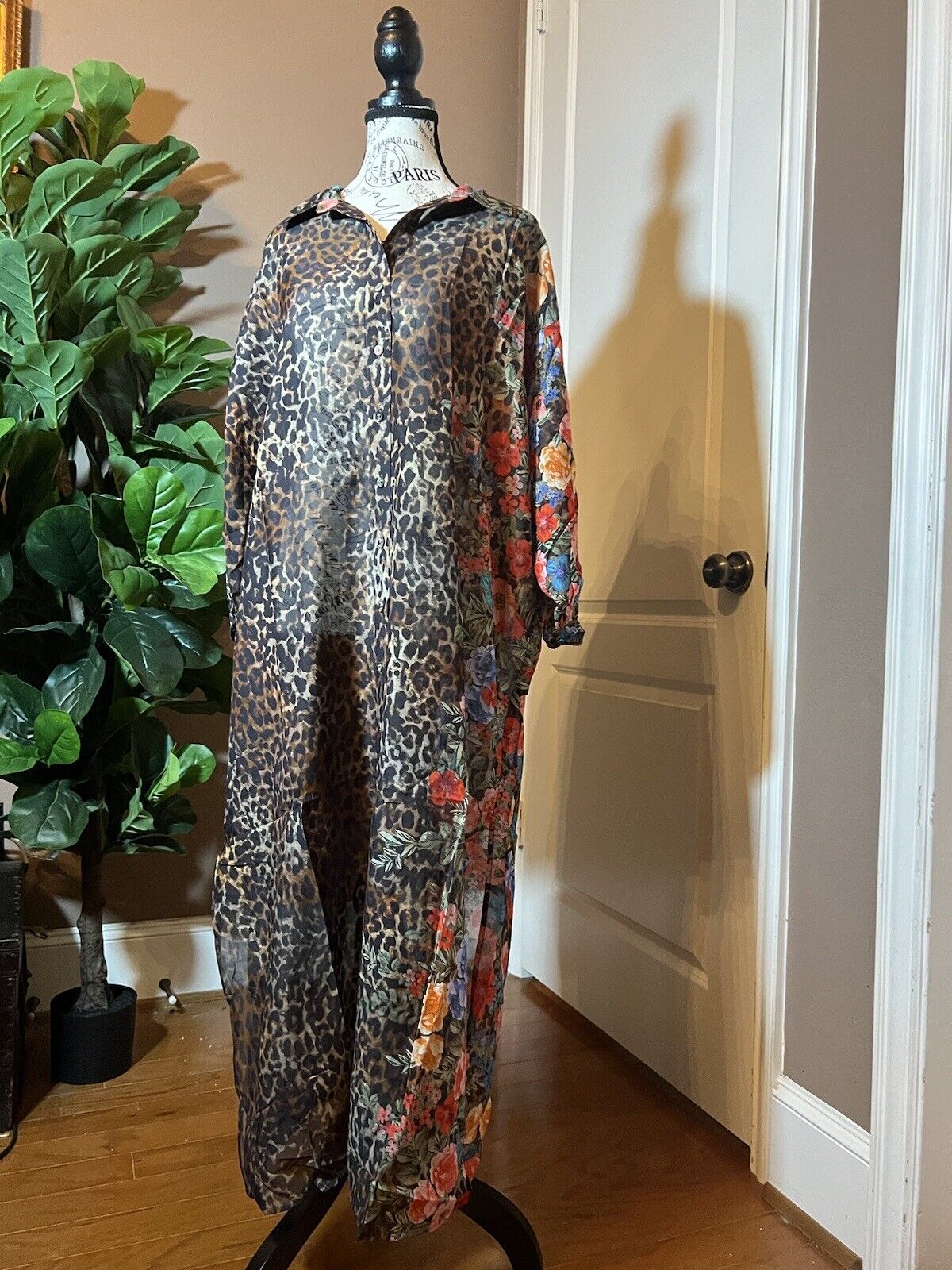 Johnny Was XL Maxi Dress Cover Up Lightweight Floral & Leopard Pattern