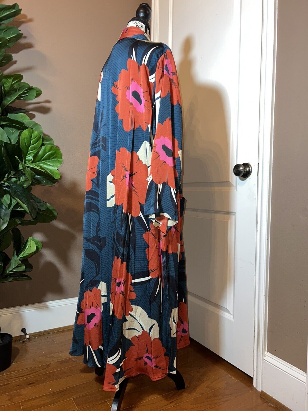 Johnny Was Sz 2X 2XL XXL Long Silky Duster Kimono    Full Length