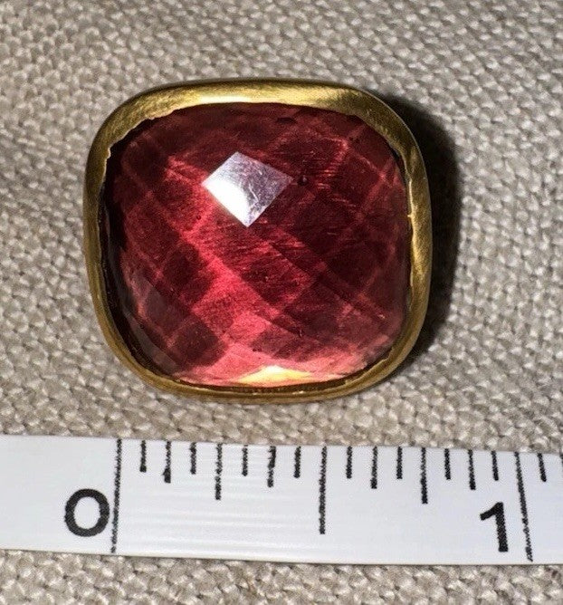 8896028