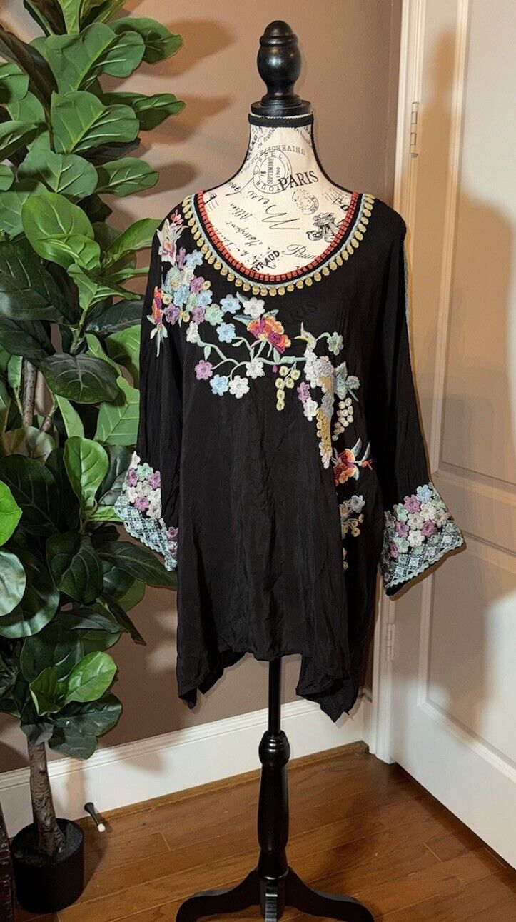 Johnny Was 3X 3XL Black Tunic Top Embroidered Peasant Blouse Floral Shirt