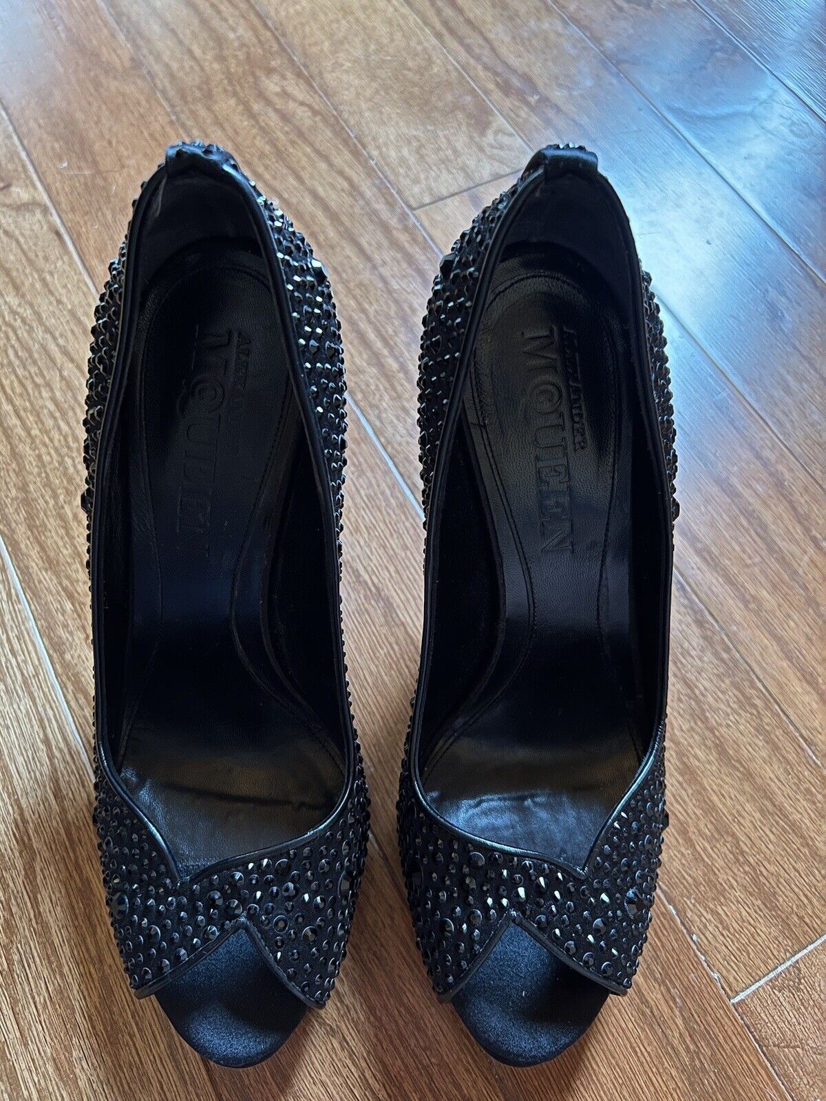 Alexander McQueen 38.5 Black Crystal Pumps High Heels Worn Once Retail $1750 HOT