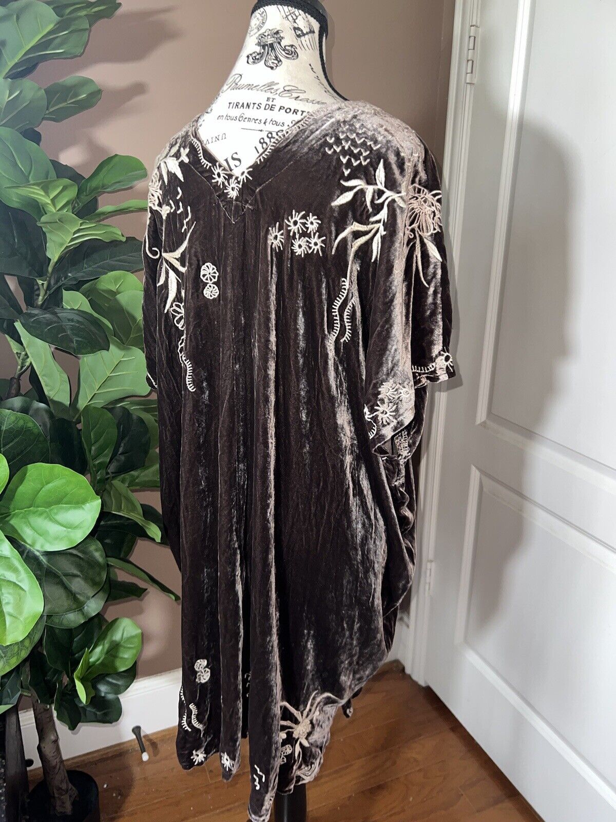 Johnny Was Medium Brown Velvet Mini Dress Embroidered Tunic Top Shift BOHO