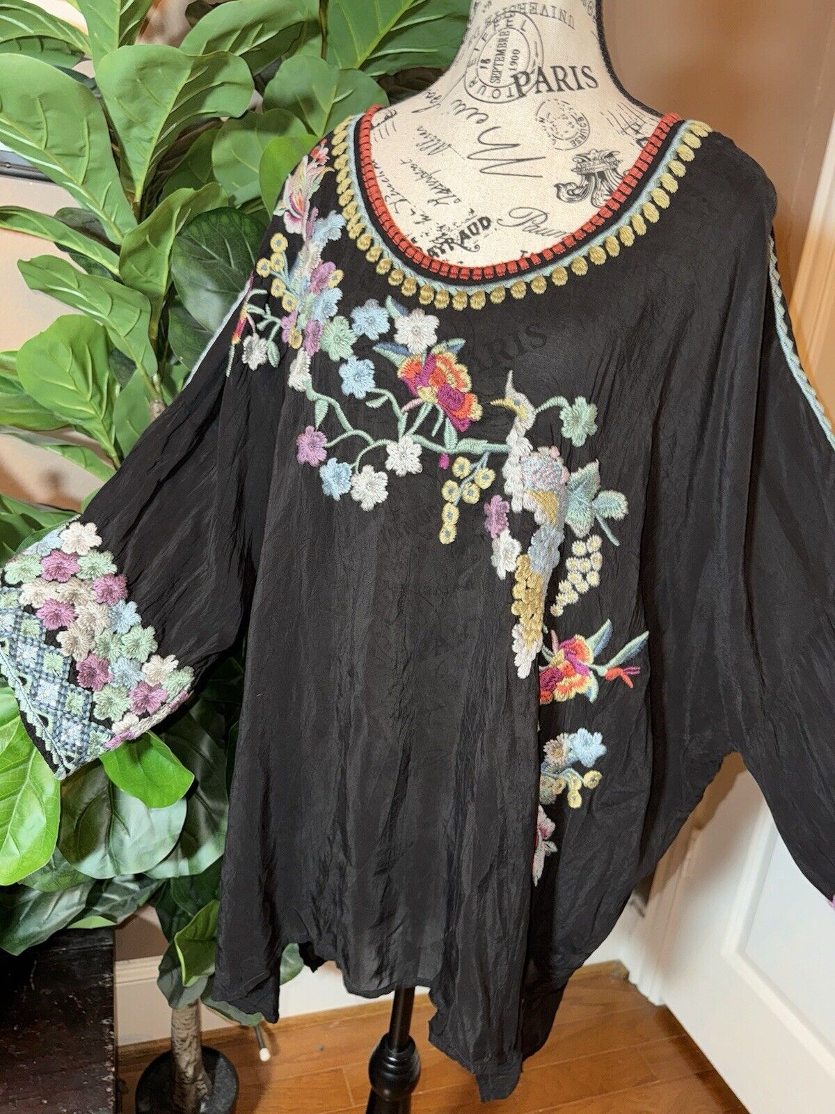 Johnny Was 3X 3XL Black Tunic Top Embroidered Peasant Blouse Floral Shirt