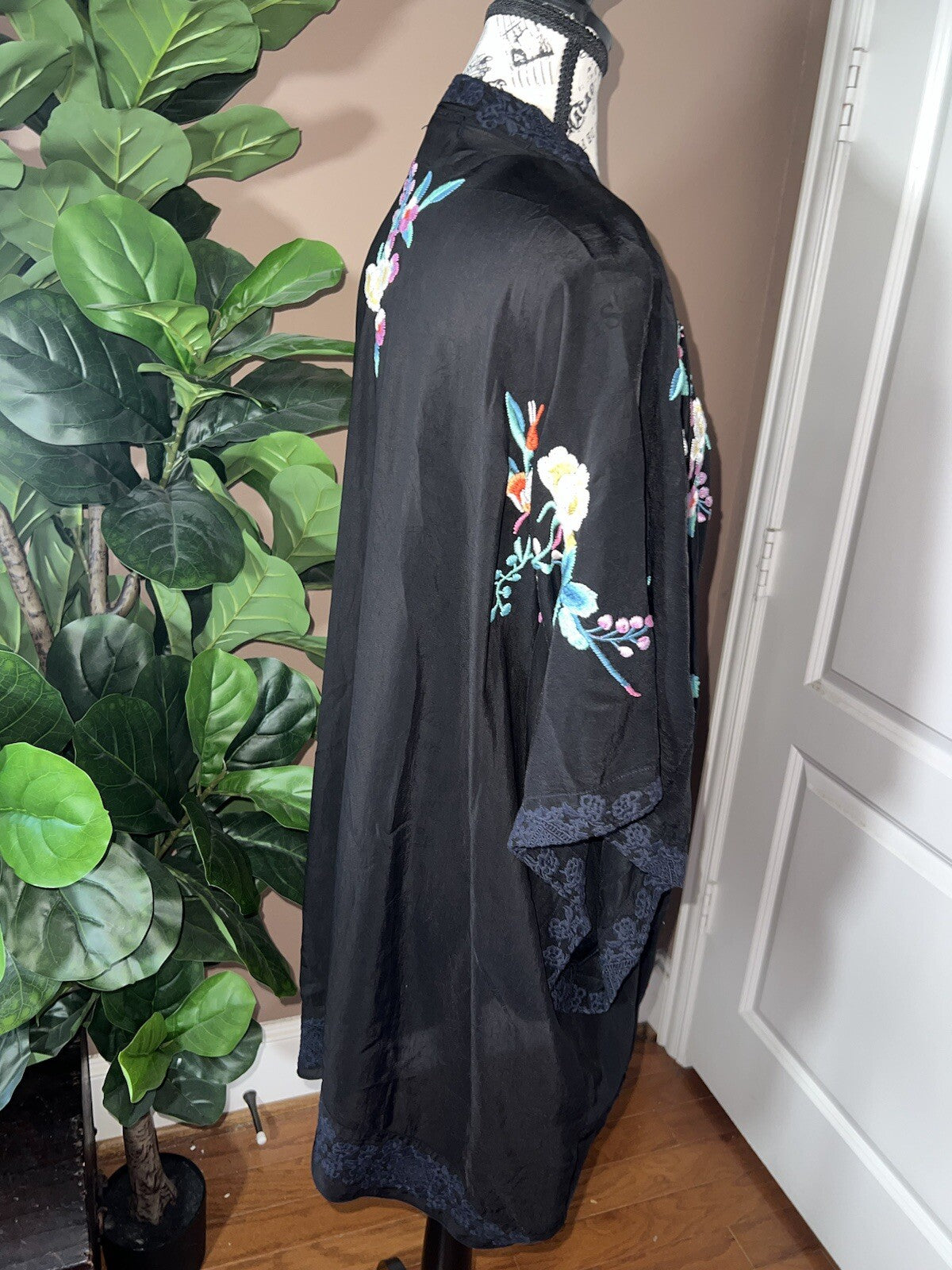 https://i.ebayimg.com/00/s/MTYwMFgxMjAw/z/1-4AAOSwgmBmp~~R/$_57.JPG