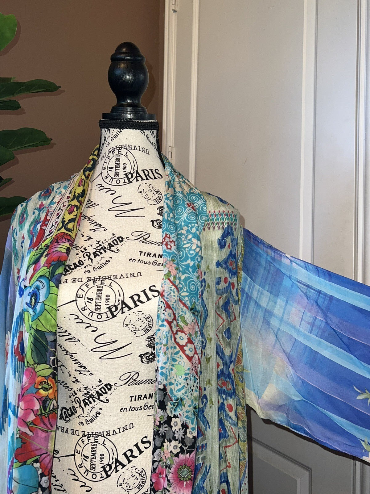 Johnny Was M 100% Silk Kimono Top Lightweight Cool Florals Pastels Cardigan Wrap Johnny Was