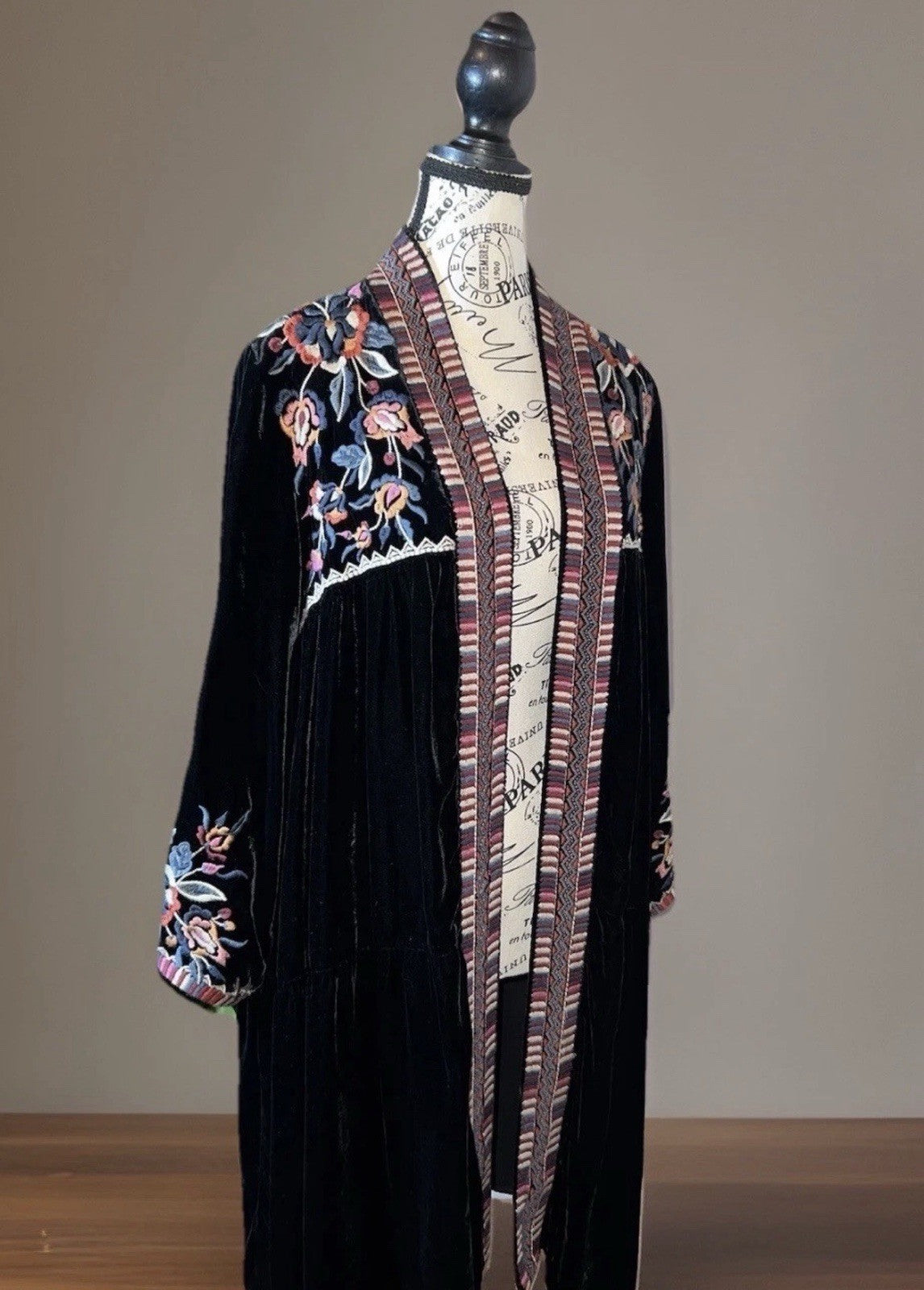 Johnny Was Velvet Kimono Wrap Jacket M Medium Black Embroidery Duster Oversized Johnny Was