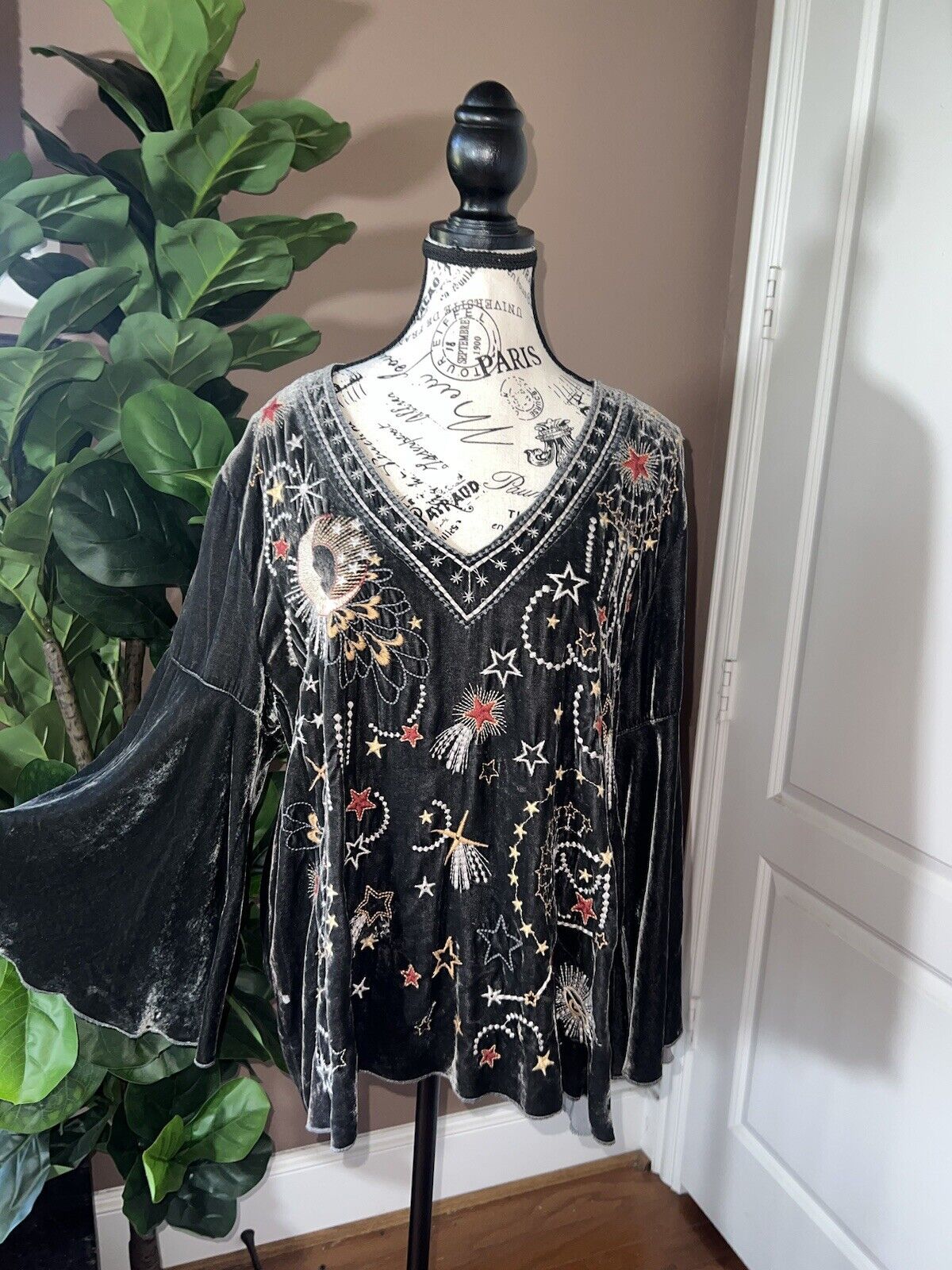 Johnny Was Charcoal Grey Velvet Celestial Embroidered Tunic Top XL Peasant