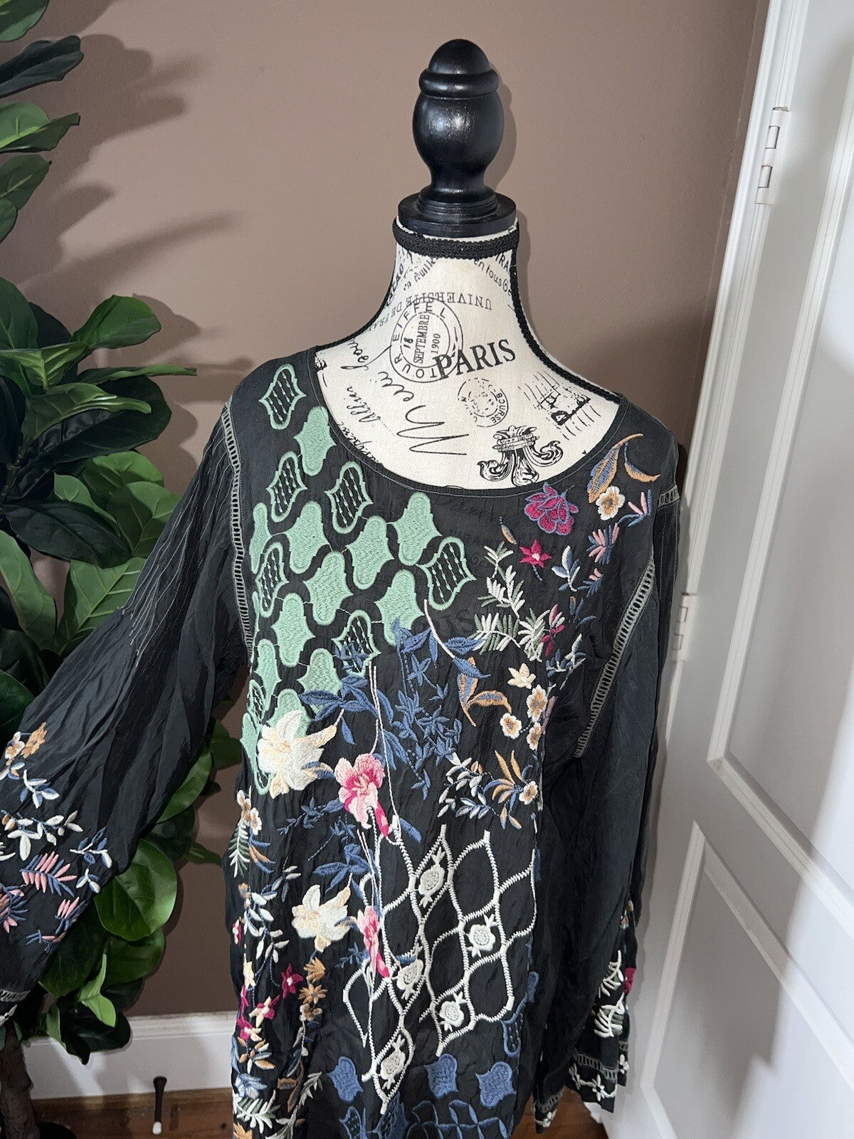 Johnny Was L Black Embroidered Blouse Tunic Top Mini Dress Kimono Sleeve Shirt Johnny Was