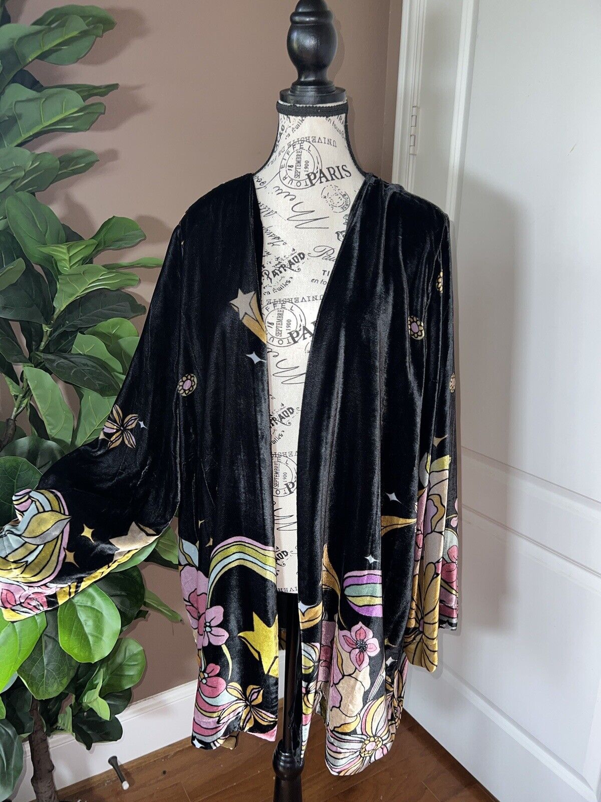 Johnny Was XL Velvet Kimono Celestial Wrap Jacket Black Silk Lined  Star