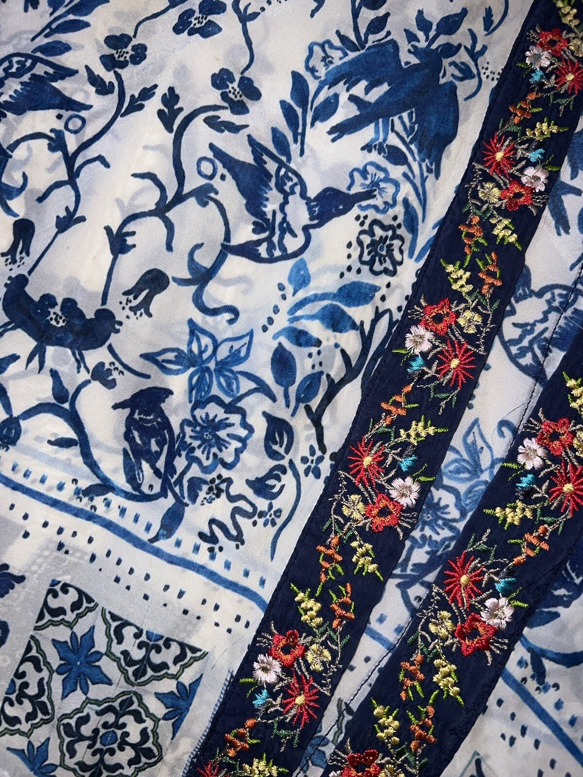 Johnny Was L Large Silky Kimono Blue & White Flowy Lightweight Cool BOHO Jacket Johnny Was