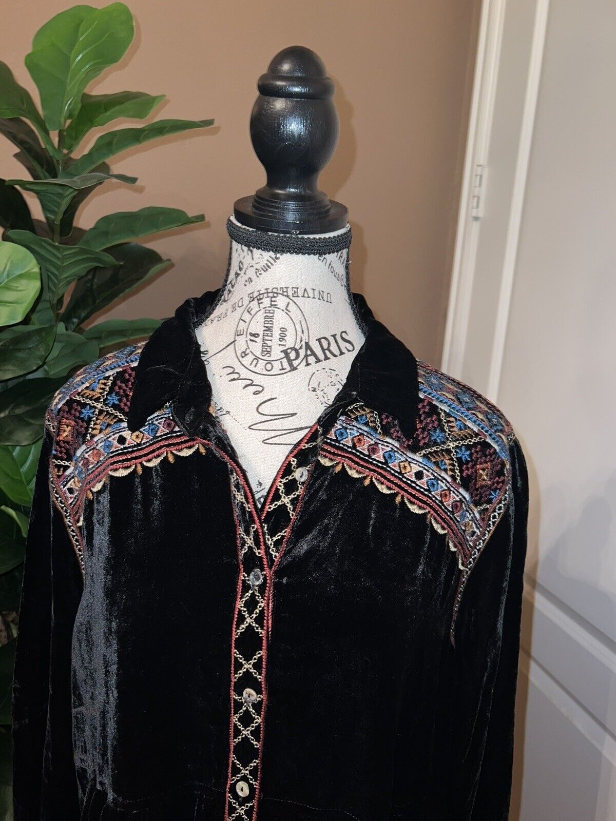 Johnny Was Sz L Black Velvet Peplum Tunic Top Mini Dress Embroidered Kimono