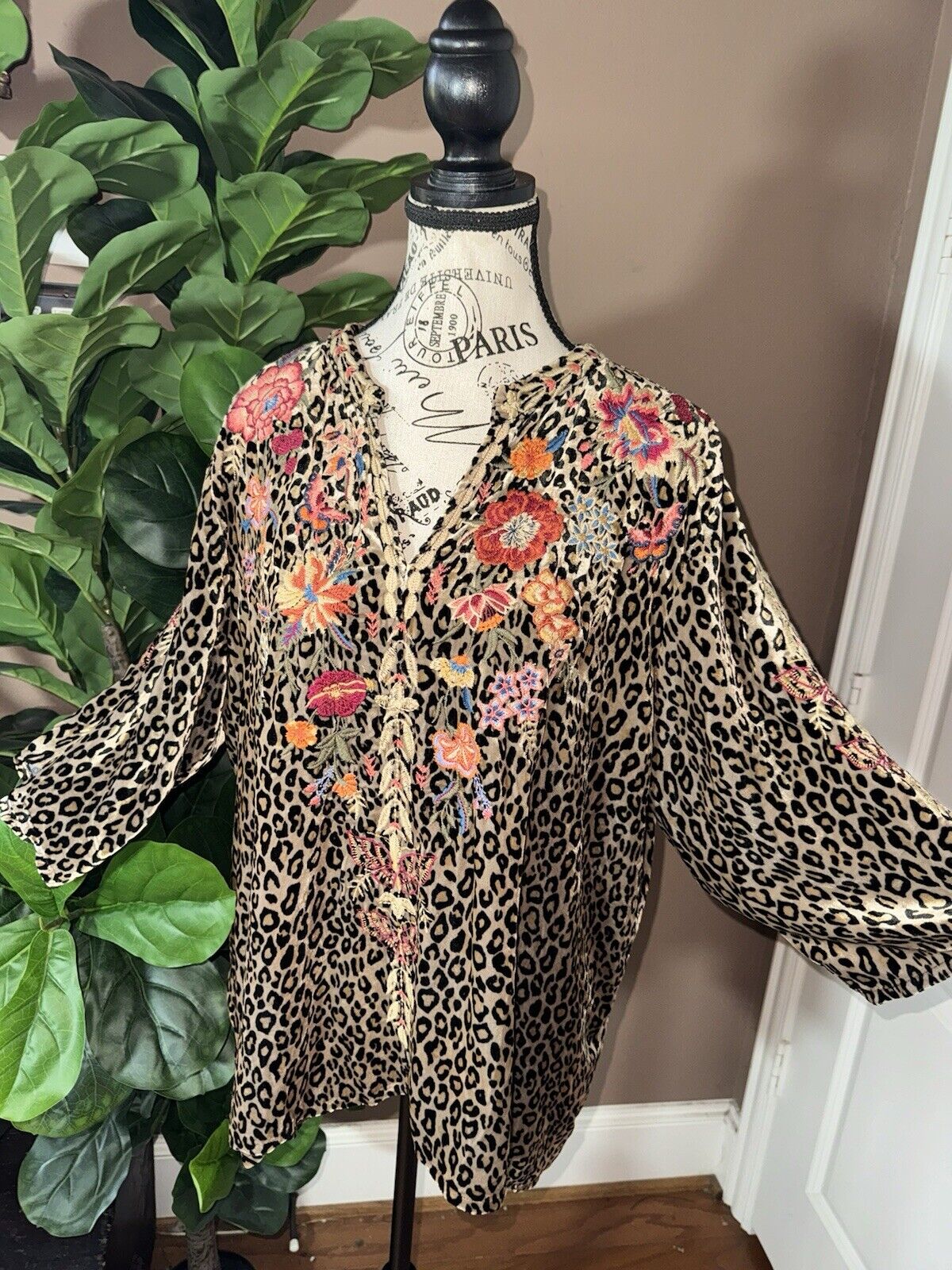 Johnny Was XL 1X Velvet Animal Leopard Print Floral Peasant Top Tunic