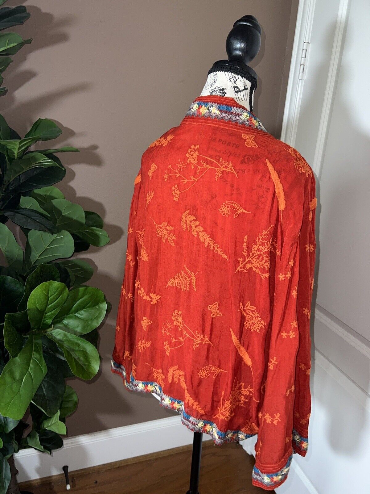 Johnny Was Orangish Red Short Kimono Sz M Medium Tunic Top Embroidered Wrap CUTE