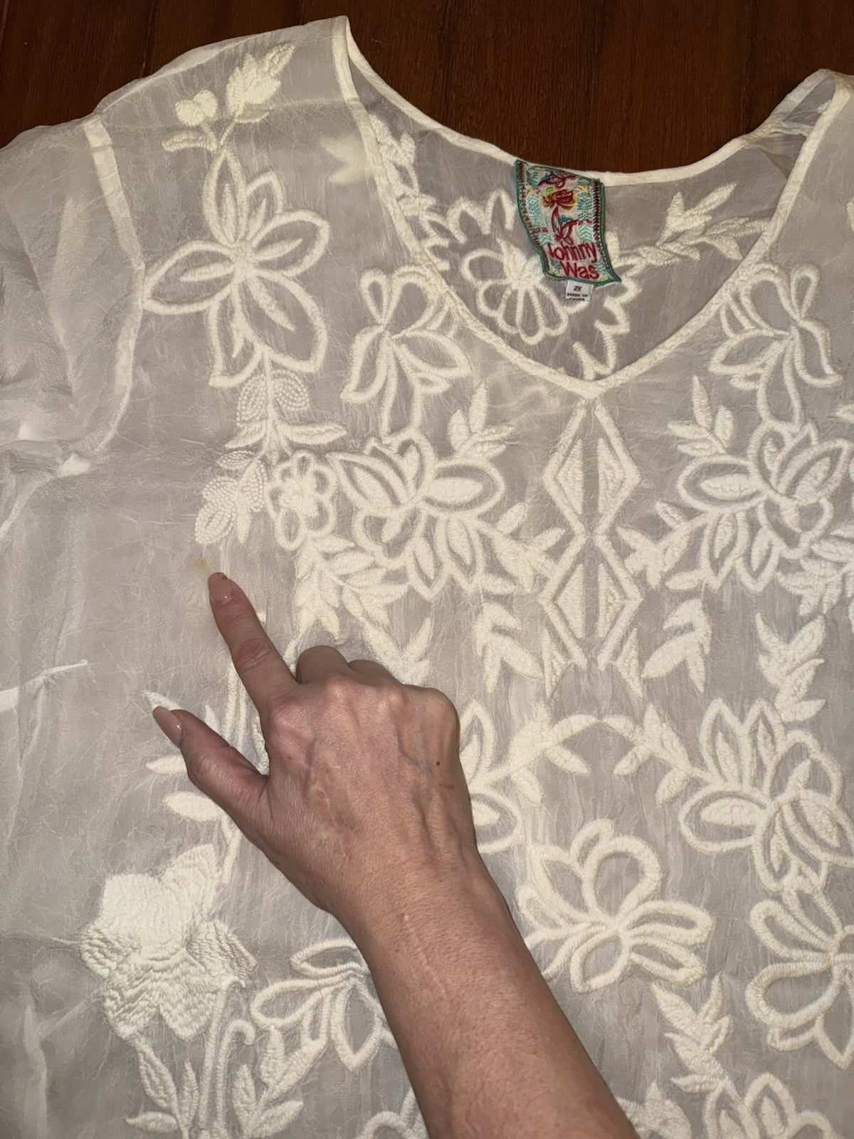 Johnny Was 2X Plus White Cap Sleeve Embroidery Shirt Tunic Top Blouse Cool FLAW Johnny Was