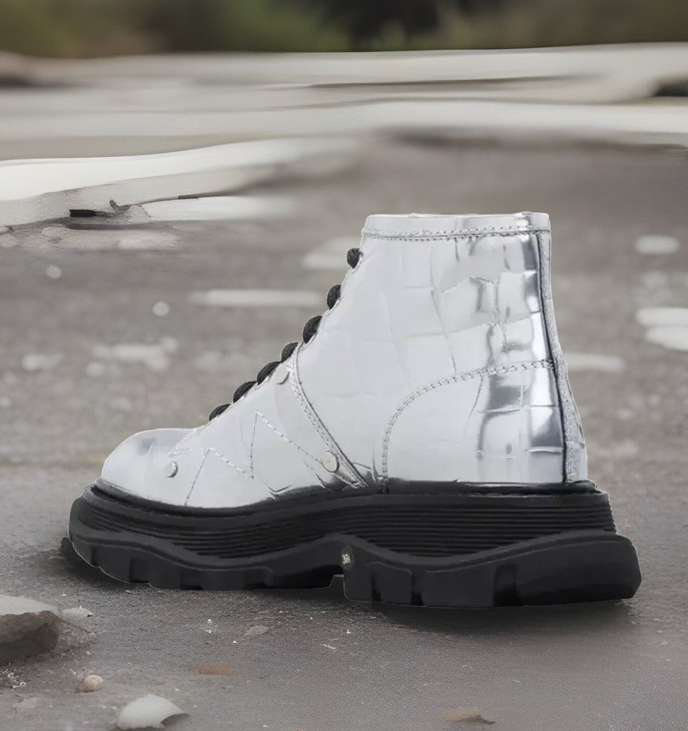 Alexander McQueen Patent Animal Print Combat Boots Silver 39.5 $1050 Retail Alexander McQueen