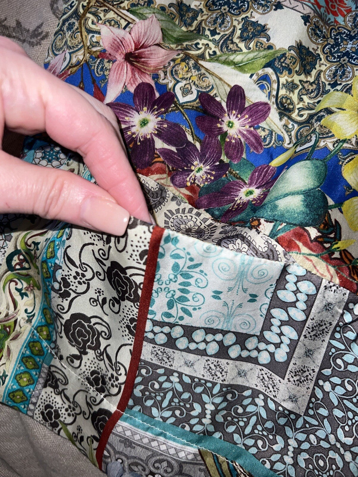 Johnny Was 100% Silk Kimono Sz 2X 2XL Floral Handkerchief Design SPRING & Summer Johnny Was