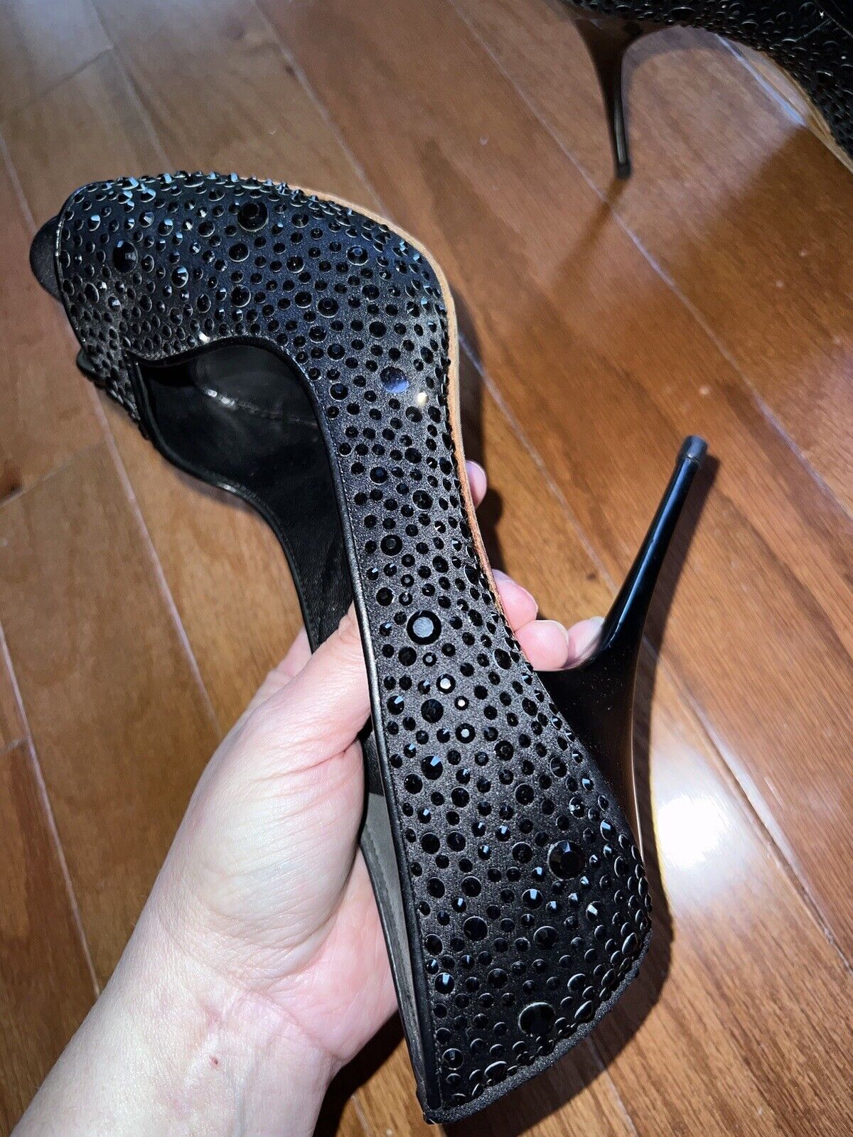 Alexander McQueen 38.5 Black Crystal Pumps High Heels Worn Once Retail $1750 HOT