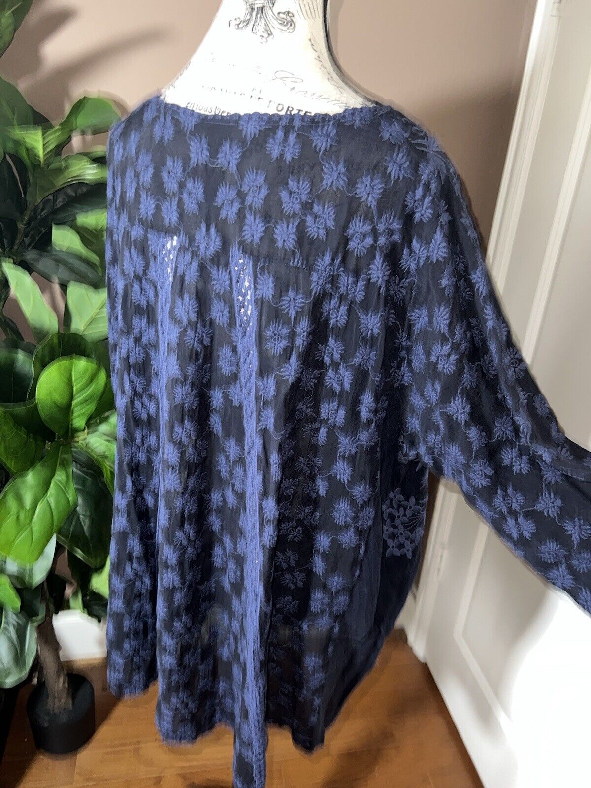 Johnny Was Sz XL Silky Navy Blue Tunic Top Tonal Eyelet Embroidery