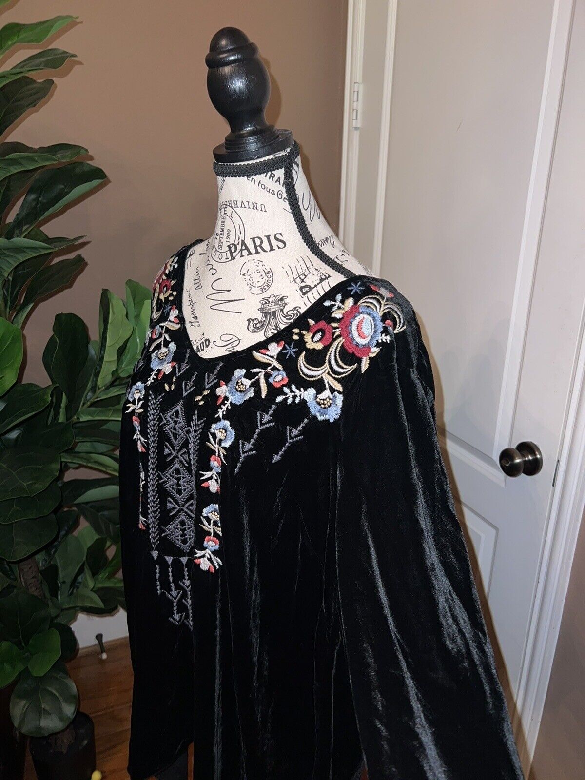 Johnny Was Black Velvet Tunic Top Mini Dress Embroidered Sz 1X XL