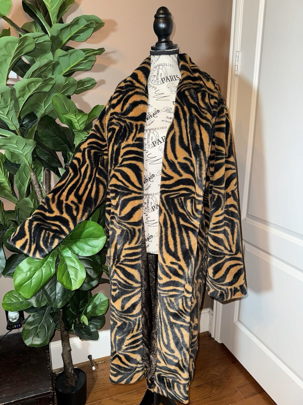 Johnny Was XL 1X Faux Fur & Silk Tiger Stripe Long Length Coat Jacket Wrap