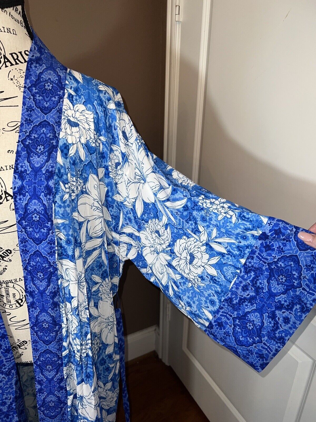 Johnny Was Sz XXL 2X Long Silky Duster Kimono BLUE & White Full Length