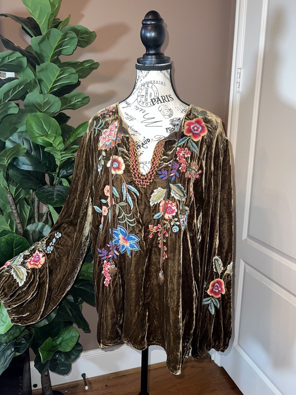 Johnny Was Tobacco Velvet Heavily Embroidered Tunic Top XL Peasant