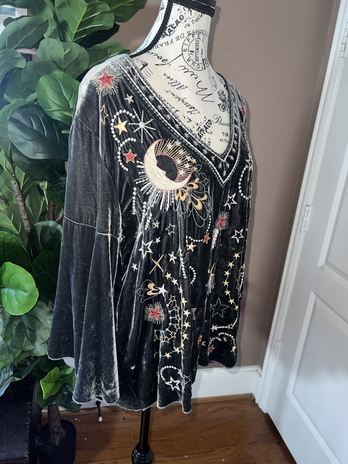 Johnny Was Charcoal Grey Velvet Celestial Embroidered Tunic Top XL Peasant