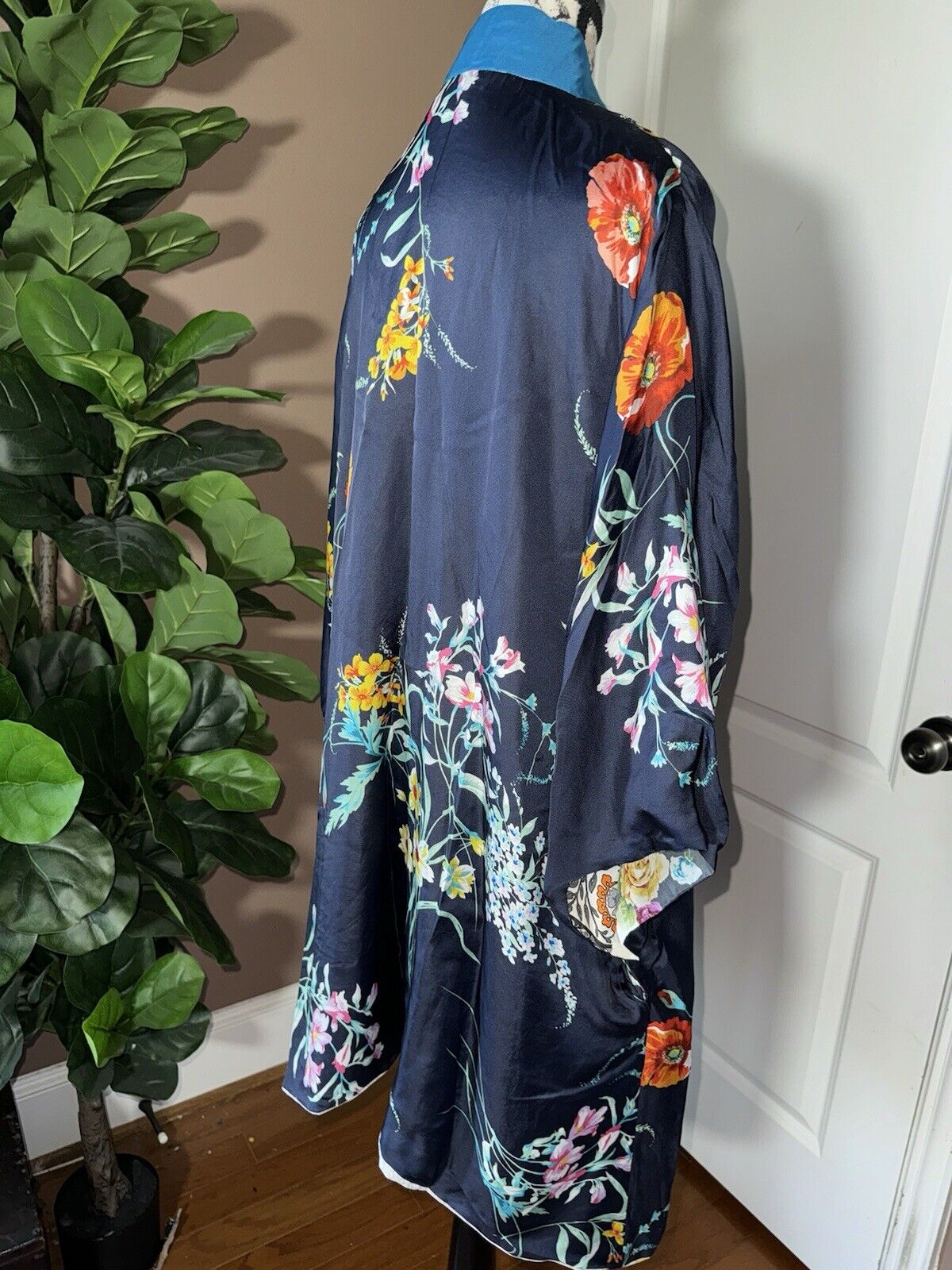 Johnny Was Sz L Silky Kimono Duster REVERSIBLE Embroidered Cardigan Wrap