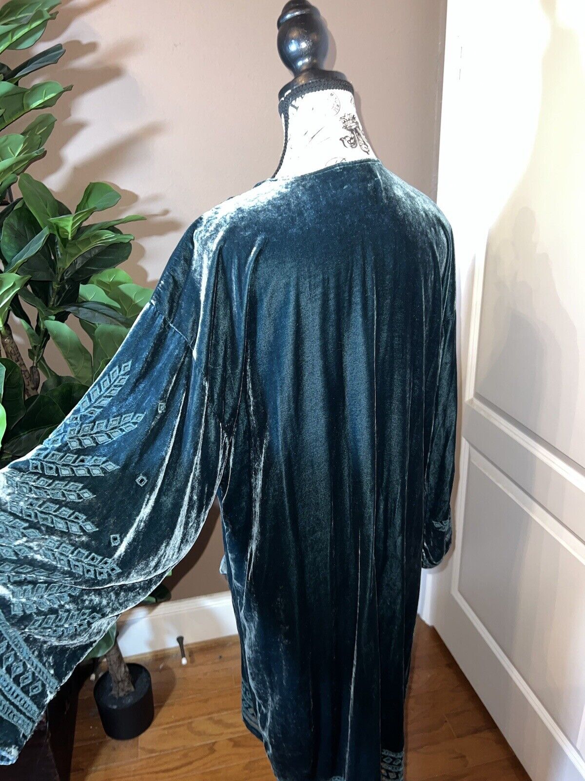 Johnny Was Jade L Large Velvet Long Kimono Duster Wrap Green Coat Embroidery