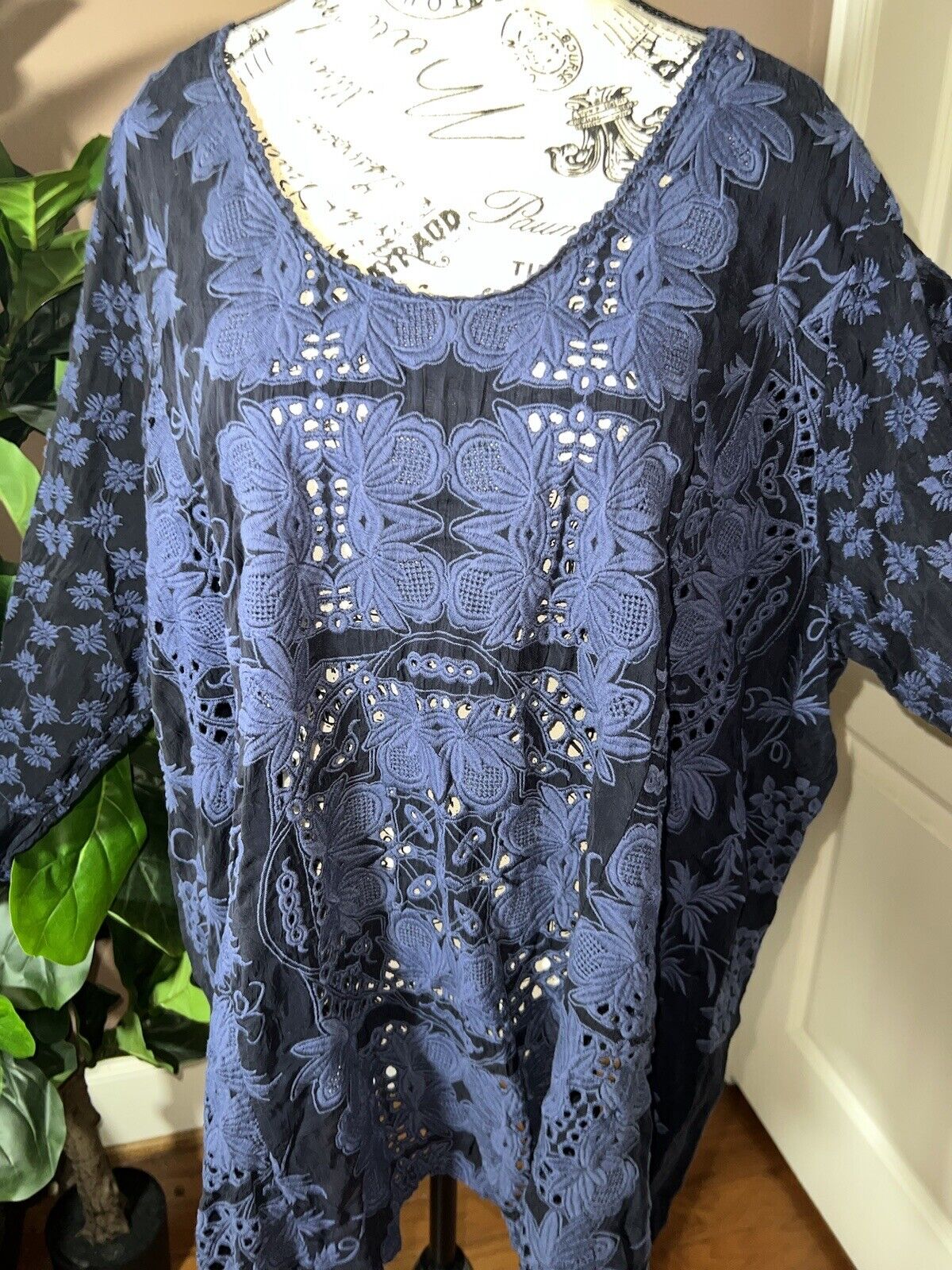 Johnny Was Sz XL Silky Navy Blue Tunic Top Tonal Eyelet Embroidery