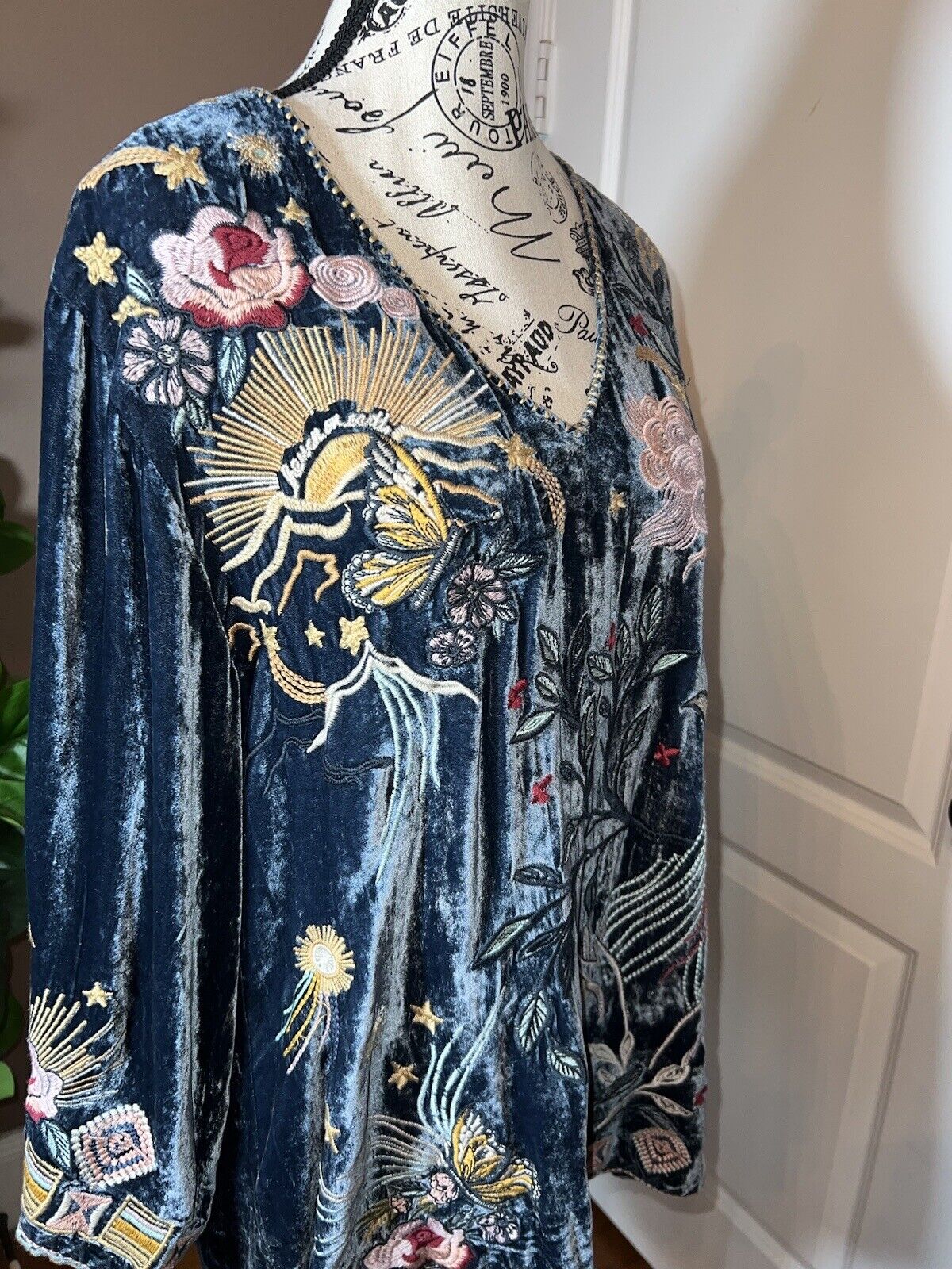 Johnny Was Midnight Blue Velvet Embroidered Tunic Top Kimono Sz M Medium