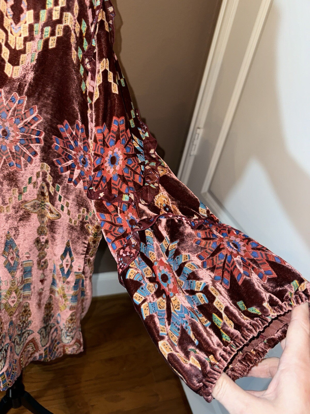 Johnny Was Brick Red Geometric Burnout Velvet Tunic Top L Large Peasant Johnny Was