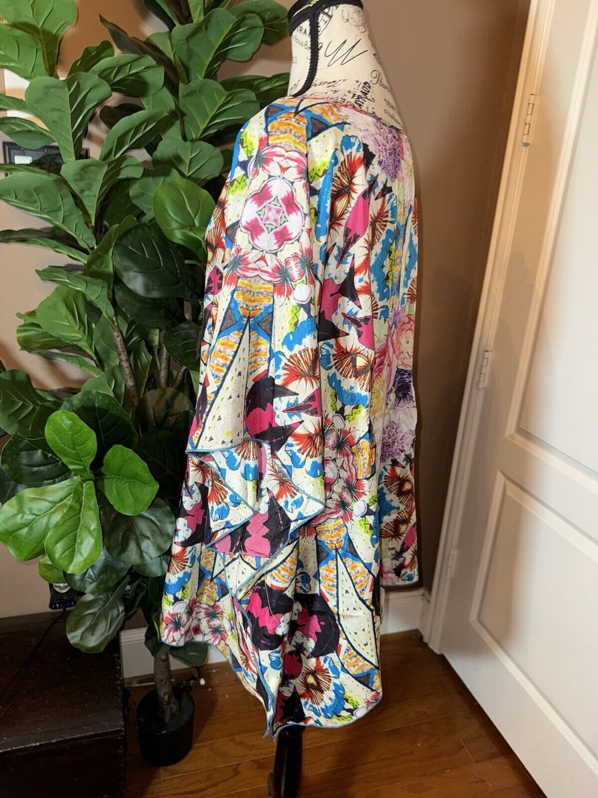 Johnny Was 3X 3XL 100% Silk Poncho Tunic Top Kimono Wrap Pink Floral