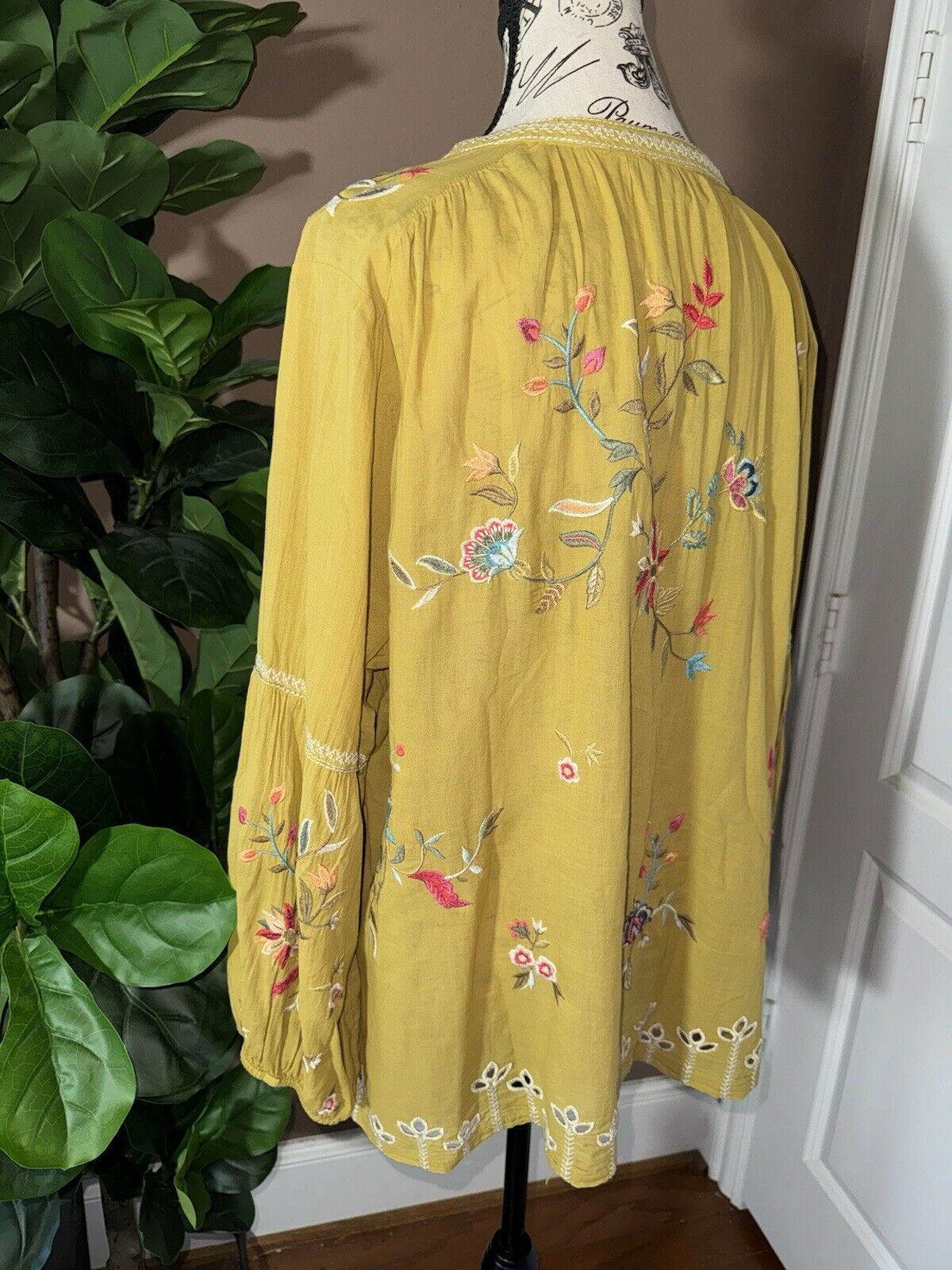 Johnny Was XL 1X 1XL Harvest Gold Tunic Peasant Top Floral Embroidered