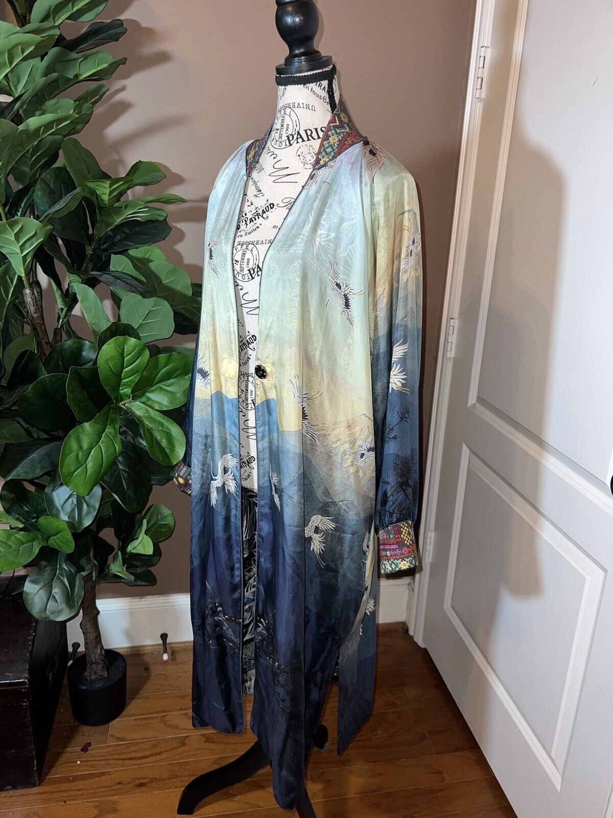 Johnny Was L Large 100% Silk Long Kimono Wrap REVERSIBLE Duster Coat  CRANES