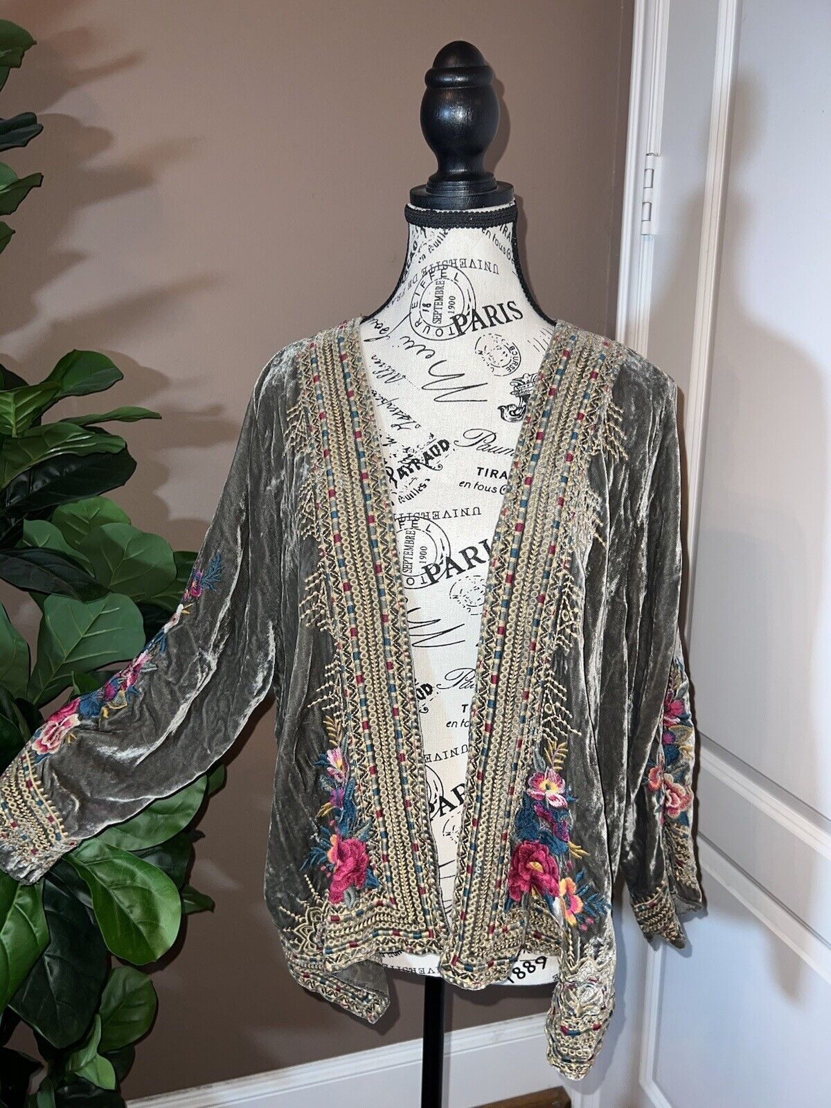 Johnny Was Olive Velvet & Silk Kimono Wrap Jacket Sz L Large Embroidered Roses