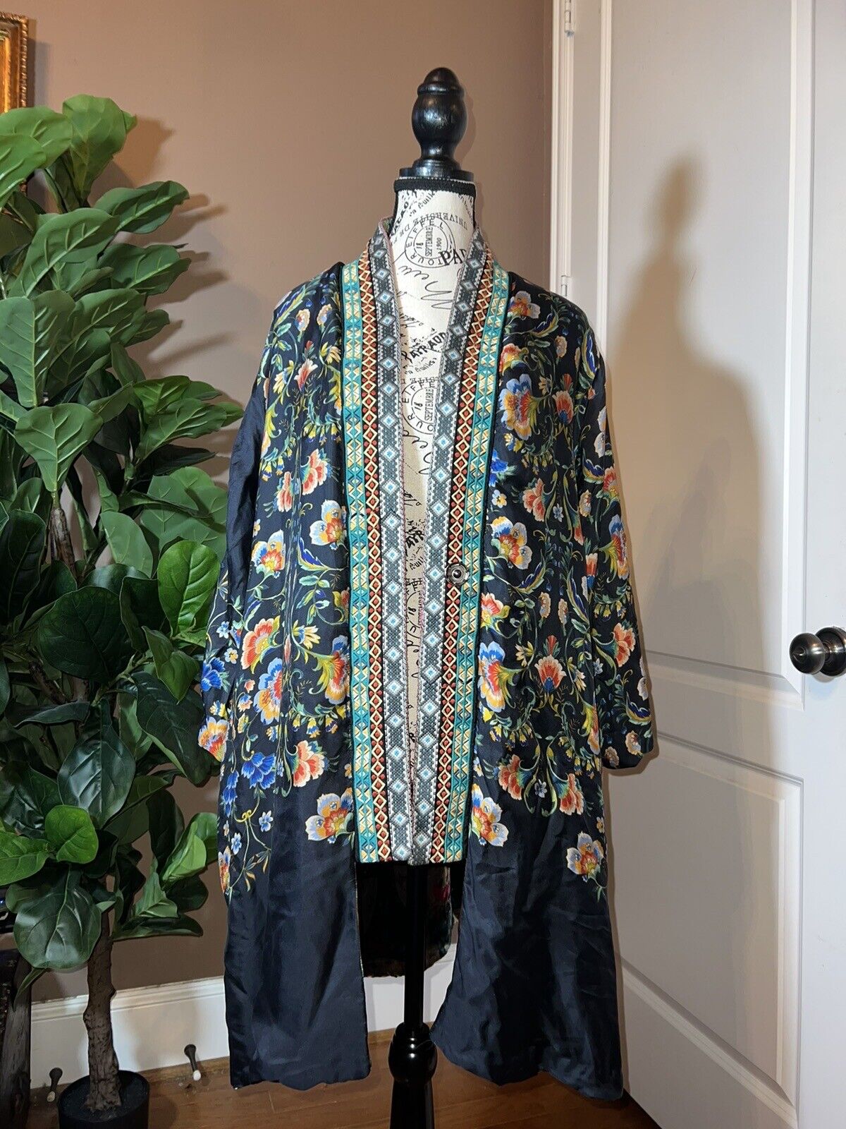 Johnny Was Velvet & Silk Kimono Wrap Sz L Large Jewel Tone Floral REVERSIBLE