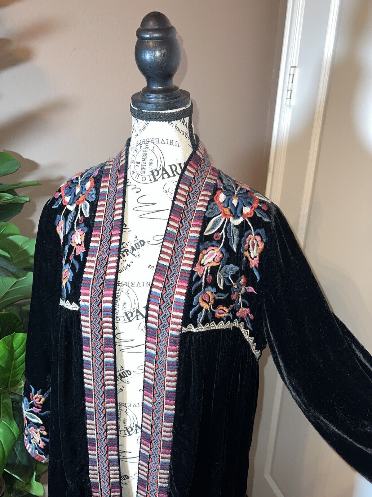 Johnny Was Velvet Kimono Wrap Jacket M Medium Black Embroidery Duster Oversized