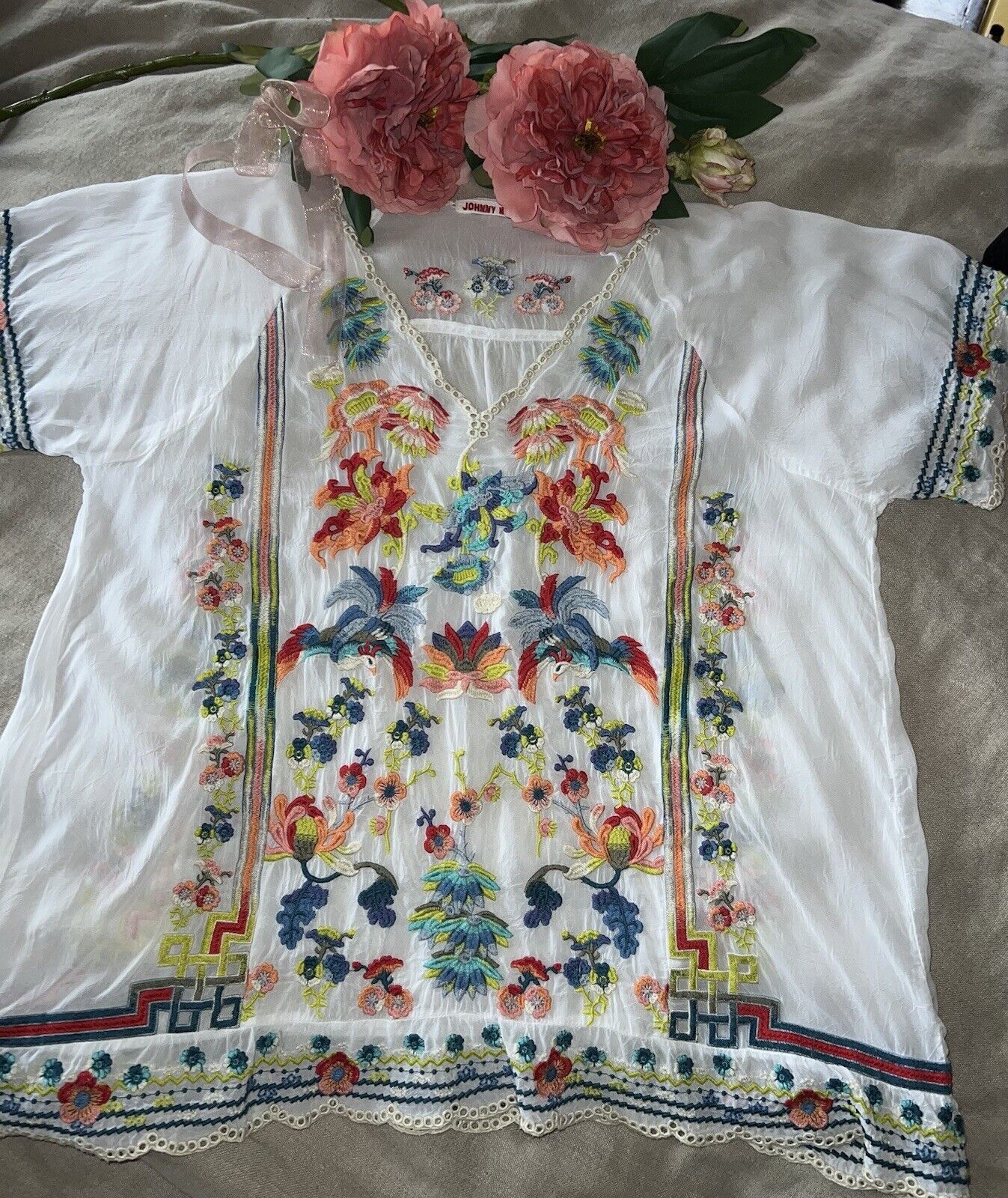 Johnny Was Silky White Embroidered Peasant Blouse Top Tunic L Large