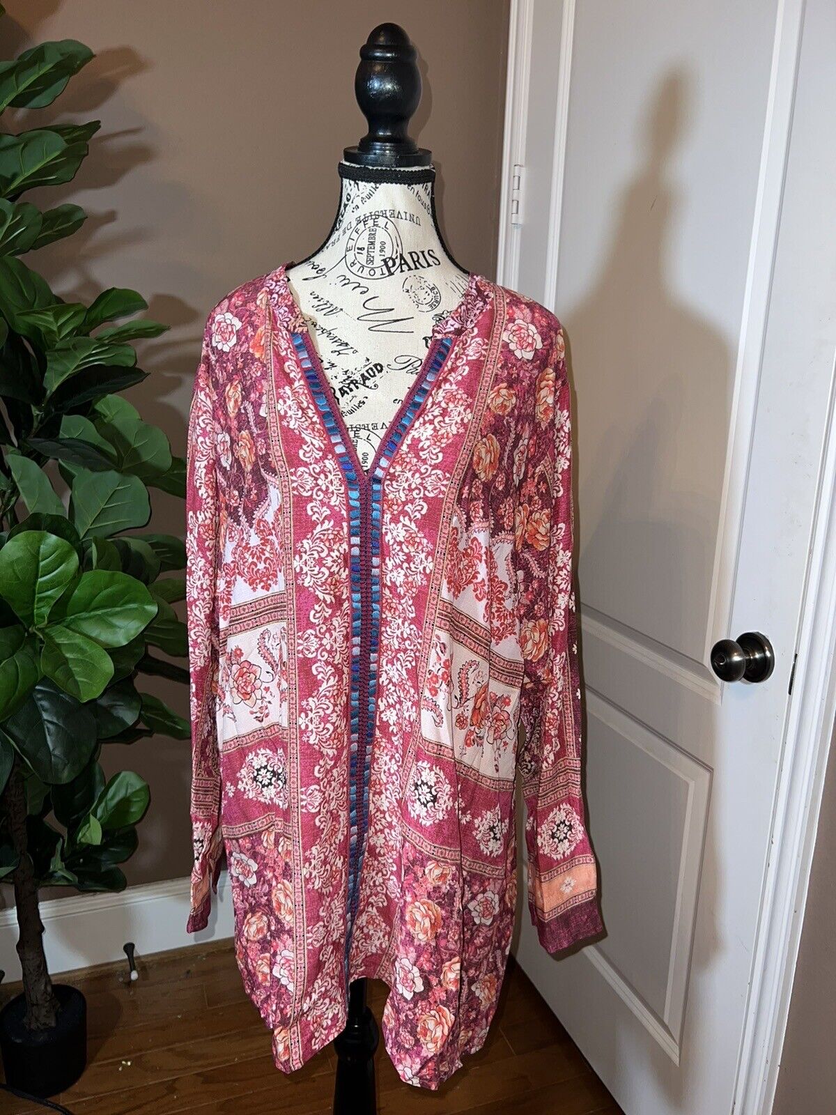 Johnny Was Beautiful Embroidered Tunic Kimono Silky Feel Gorgeous Flowers Sz 1X