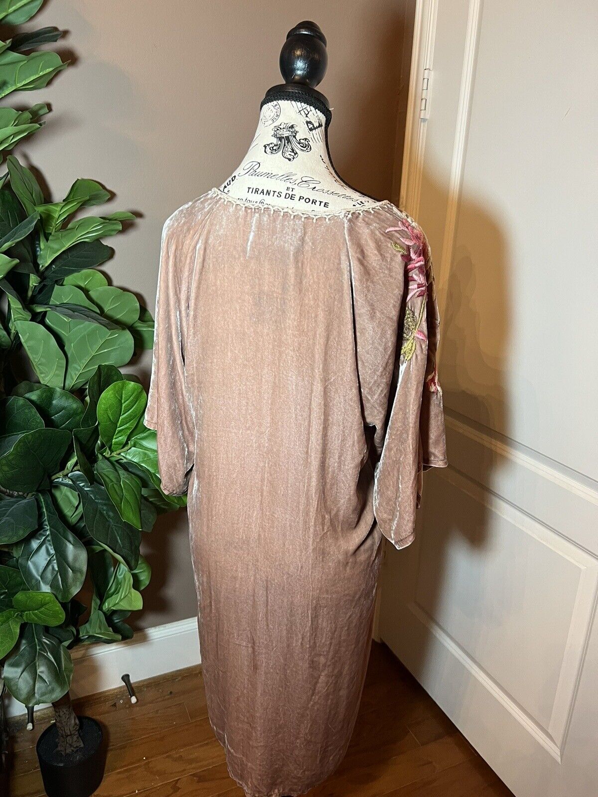 Johnny Was XL 1X Dusty Rose Velvet Heavily Embroidered Mini Dress Tunic Top