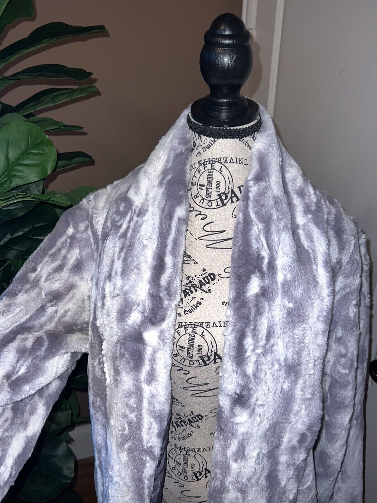 Johnny Was Cloud Faux Fur Coat Jacket Wrap XL 1X  100% Silk Lining