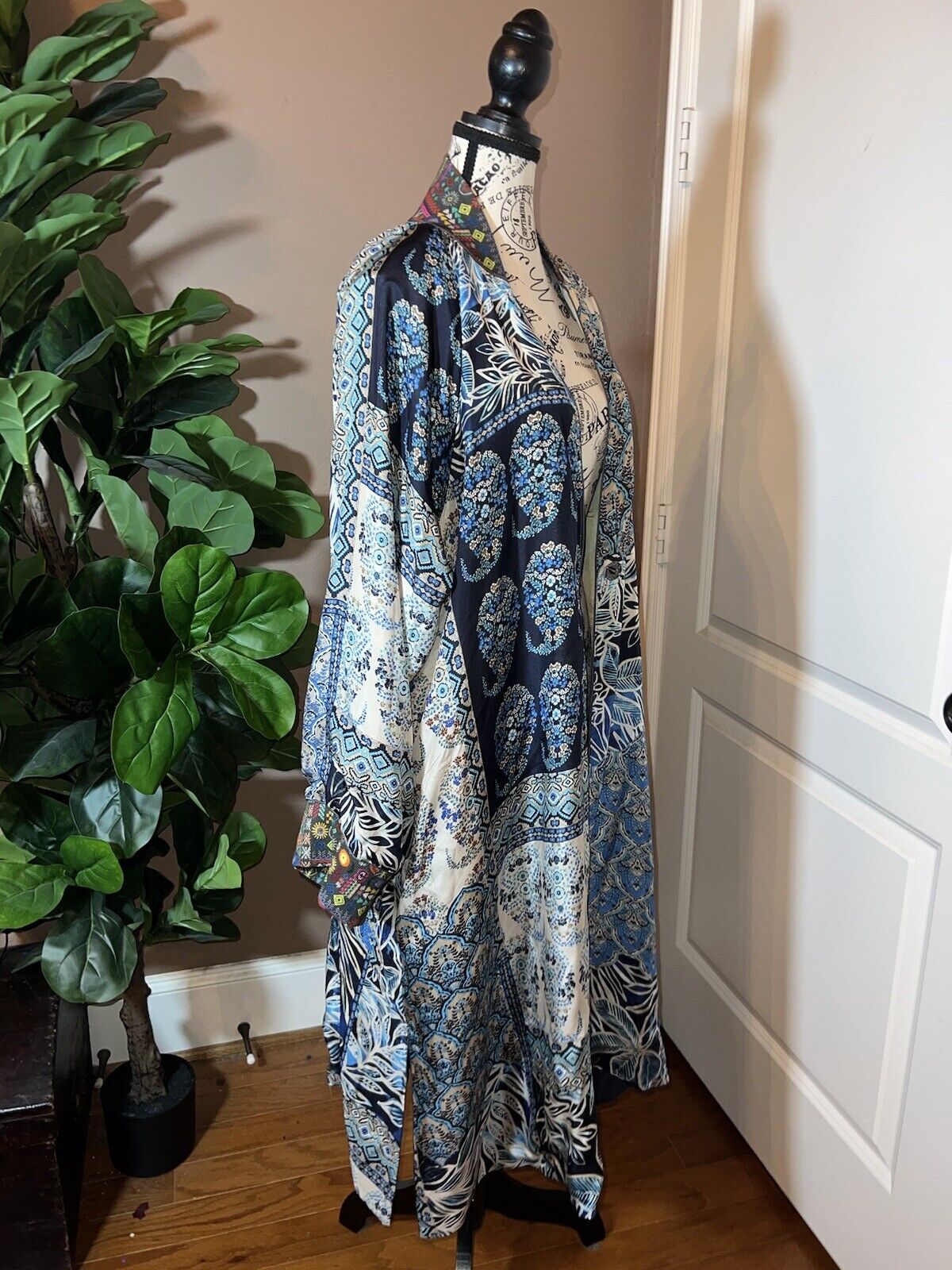 Johnny Was L Large 100% Silk Long Kimono Wrap REVERSIBLE Duster Coat  CRANES