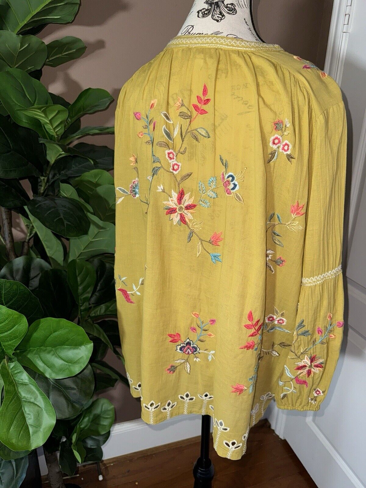 Johnny Was XL 1X 1XL Harvest Gold Tunic Peasant Top Floral Embroidered